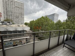 großer Balkon