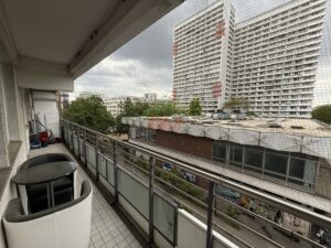 großer Balkon